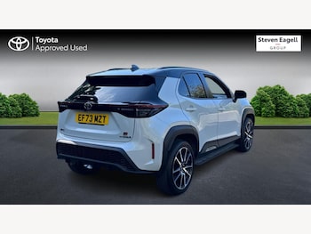Used Toyota Yaris Cross 2023 for sale - 76306813: Photo 2
