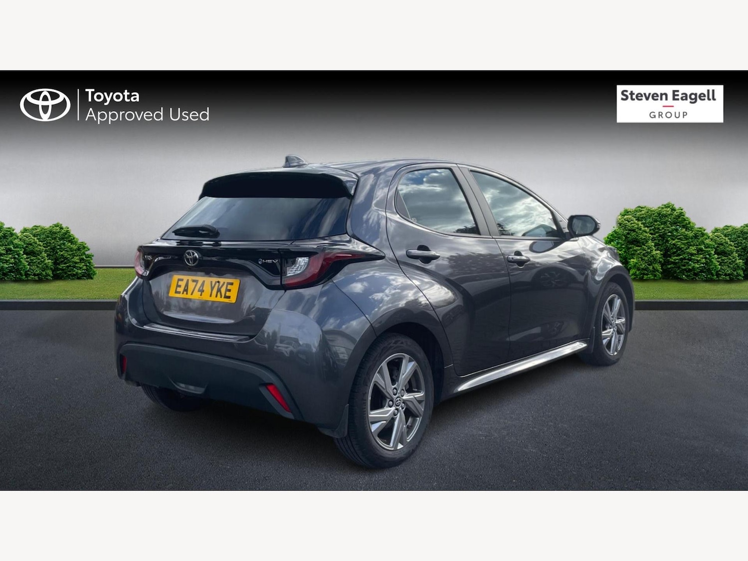 Used Toyota Yaris 2024 for sale - 76409417: Photo 2