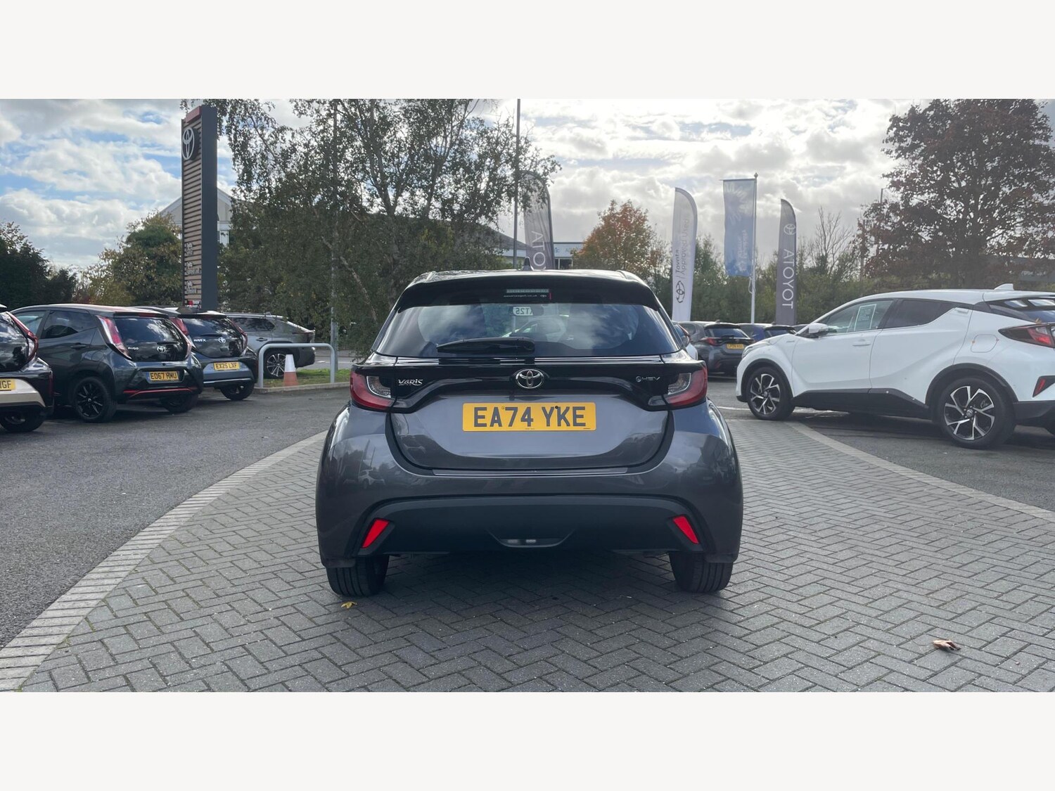 Used Toyota Yaris 2024 for sale - 76409417: Photo 21