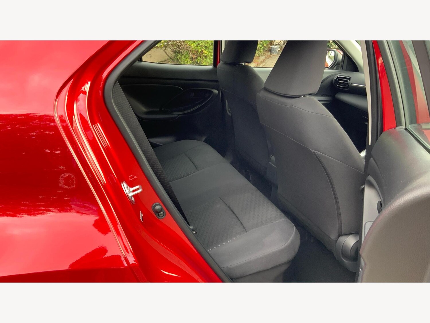 Used Toyota Yaris Cross 2024 for sale - 76399043: Photo 14