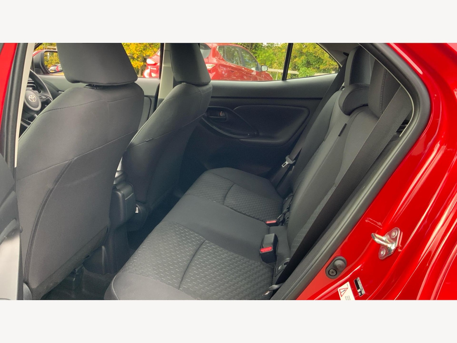 Used Toyota Yaris Cross 2024 for sale - 76399043: Photo 15