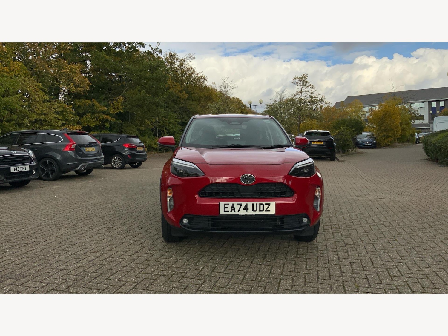 Used Toyota Yaris Cross 2024 for sale - 76399043: Photo 17