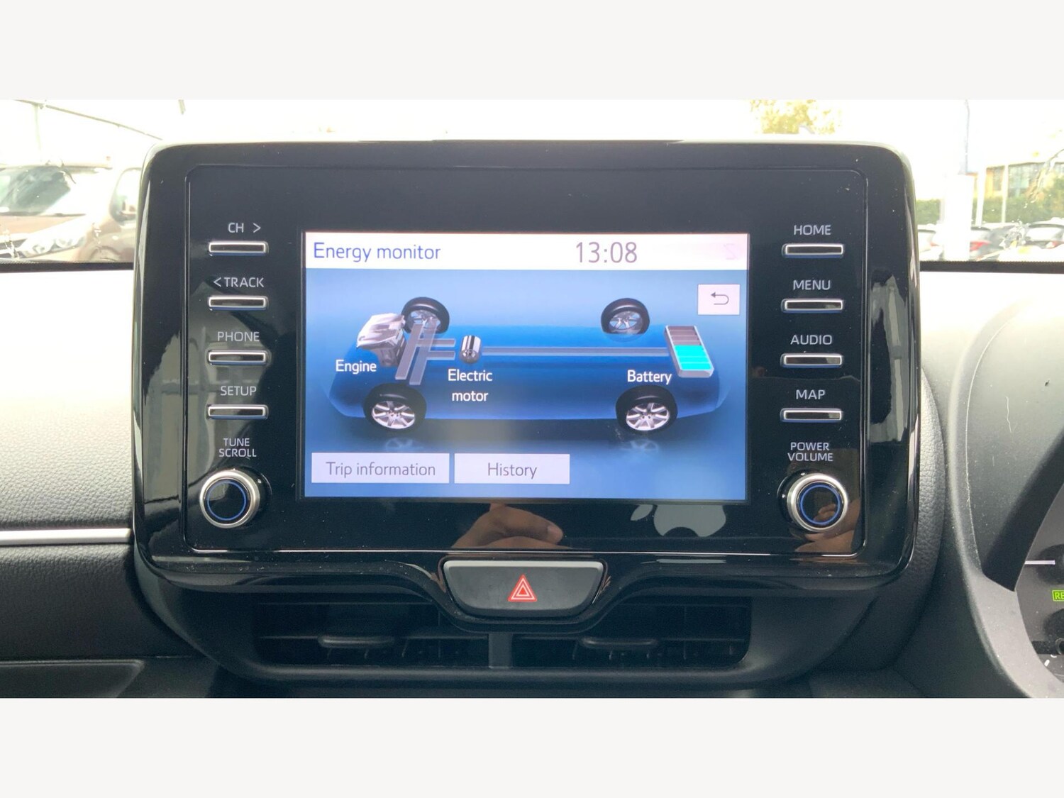 Used Toyota Yaris 2023 for sale - 76562107: Photo 23