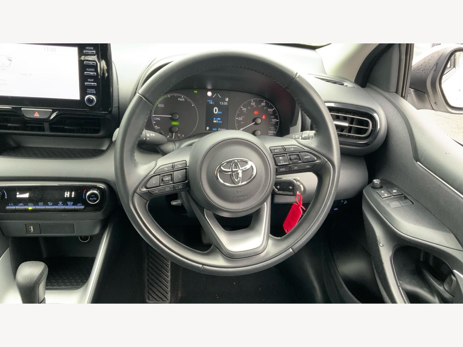 Used Toyota Yaris 2023 for sale - 76562107: Photo 8