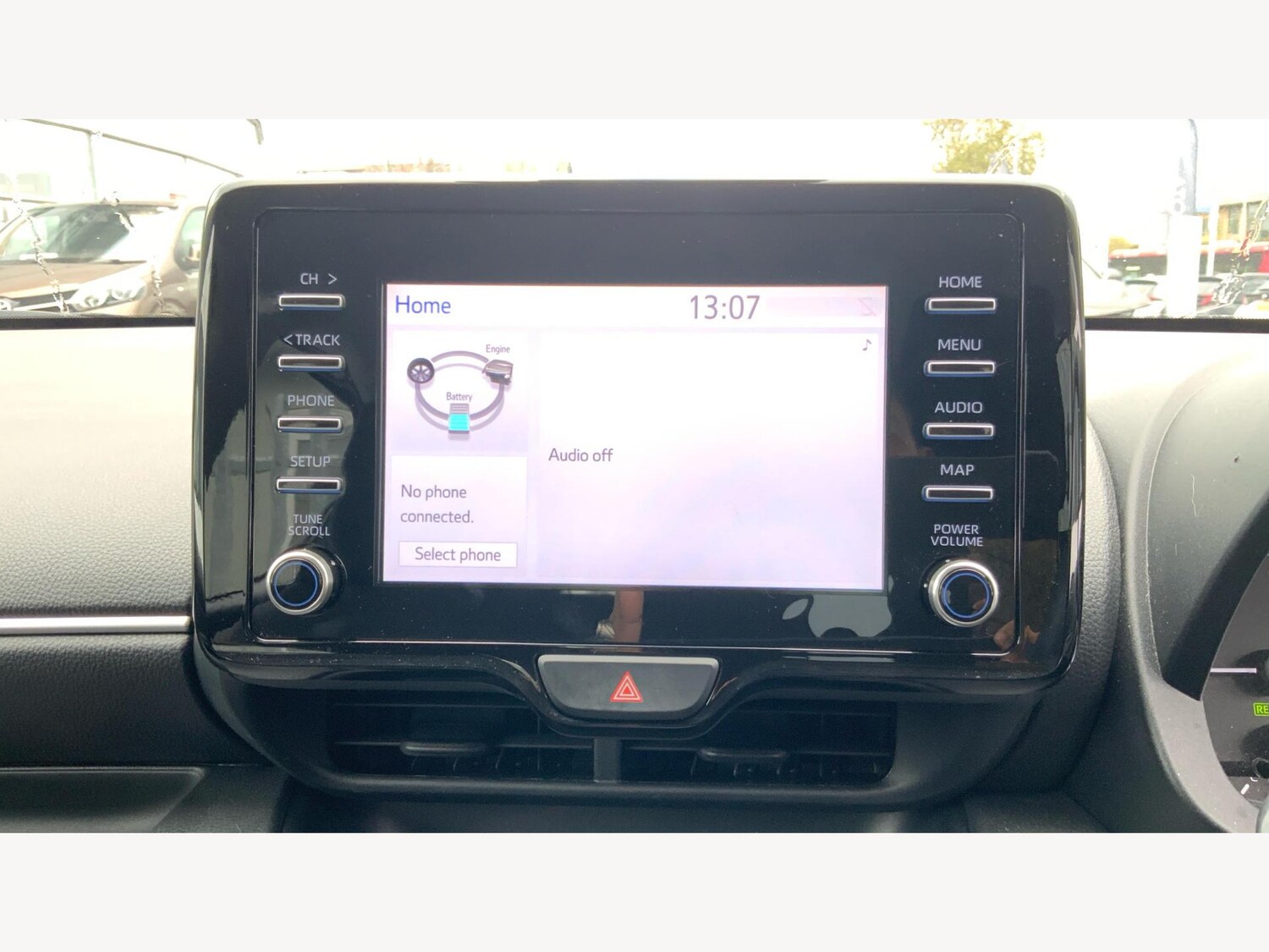 Used Toyota Yaris 2023 for sale - 76562107: Photo 9