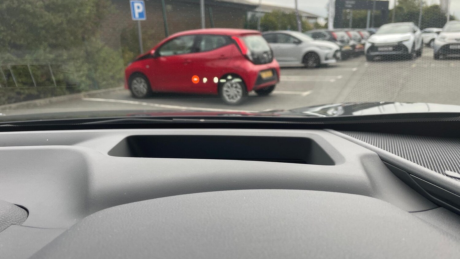 Used Toyota C-HR 2025 for sale - 77439866: Photo 32