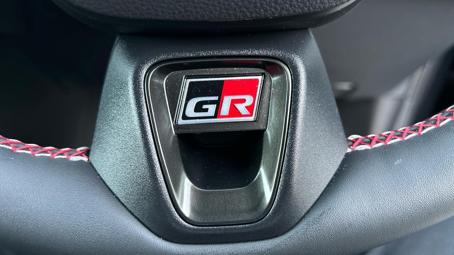 Used Toyota C-HR 2024 for sale - 77994093: Photo 32