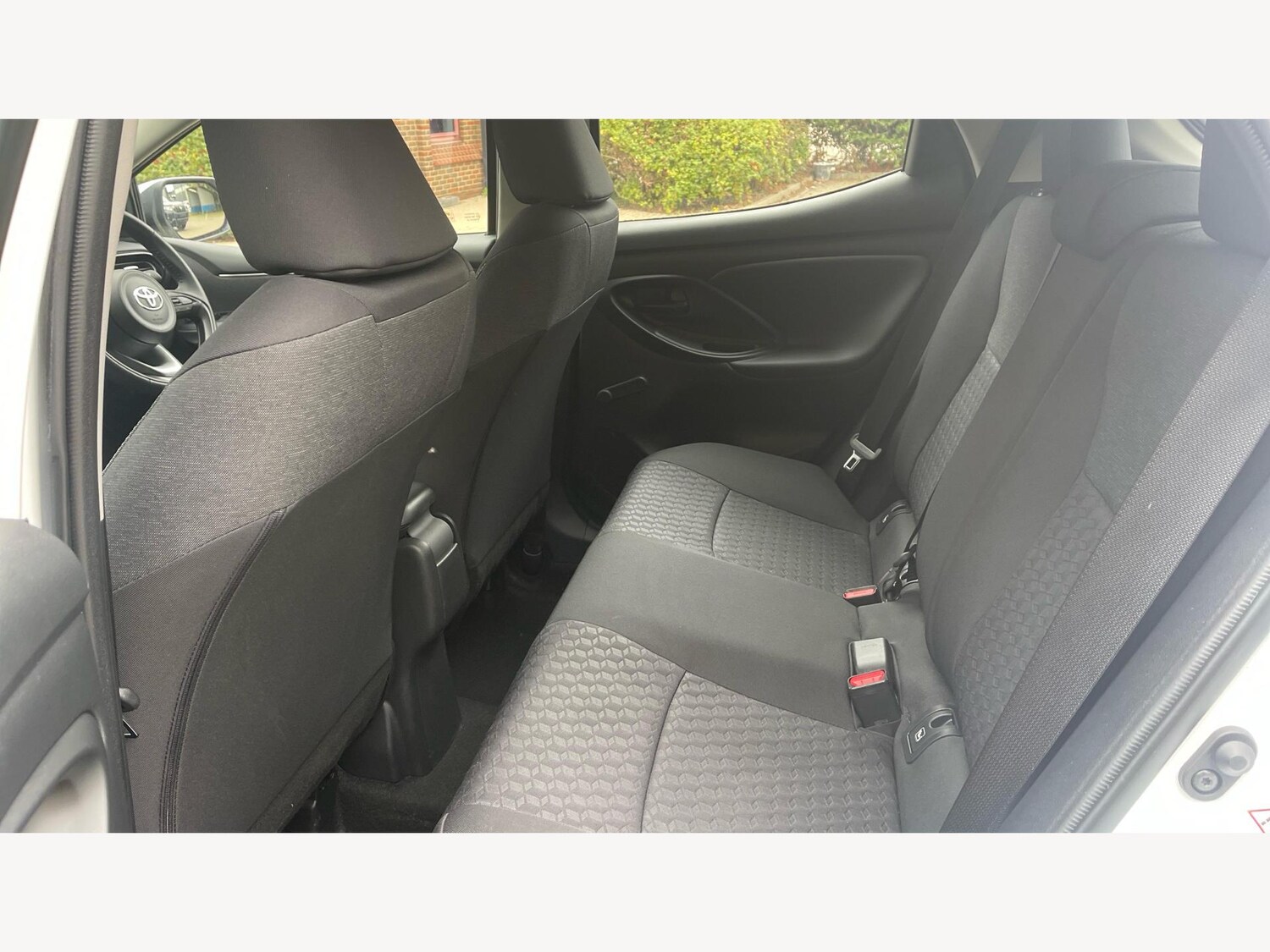 Used Toyota Yaris 2023 for sale - 76620207: Photo 15