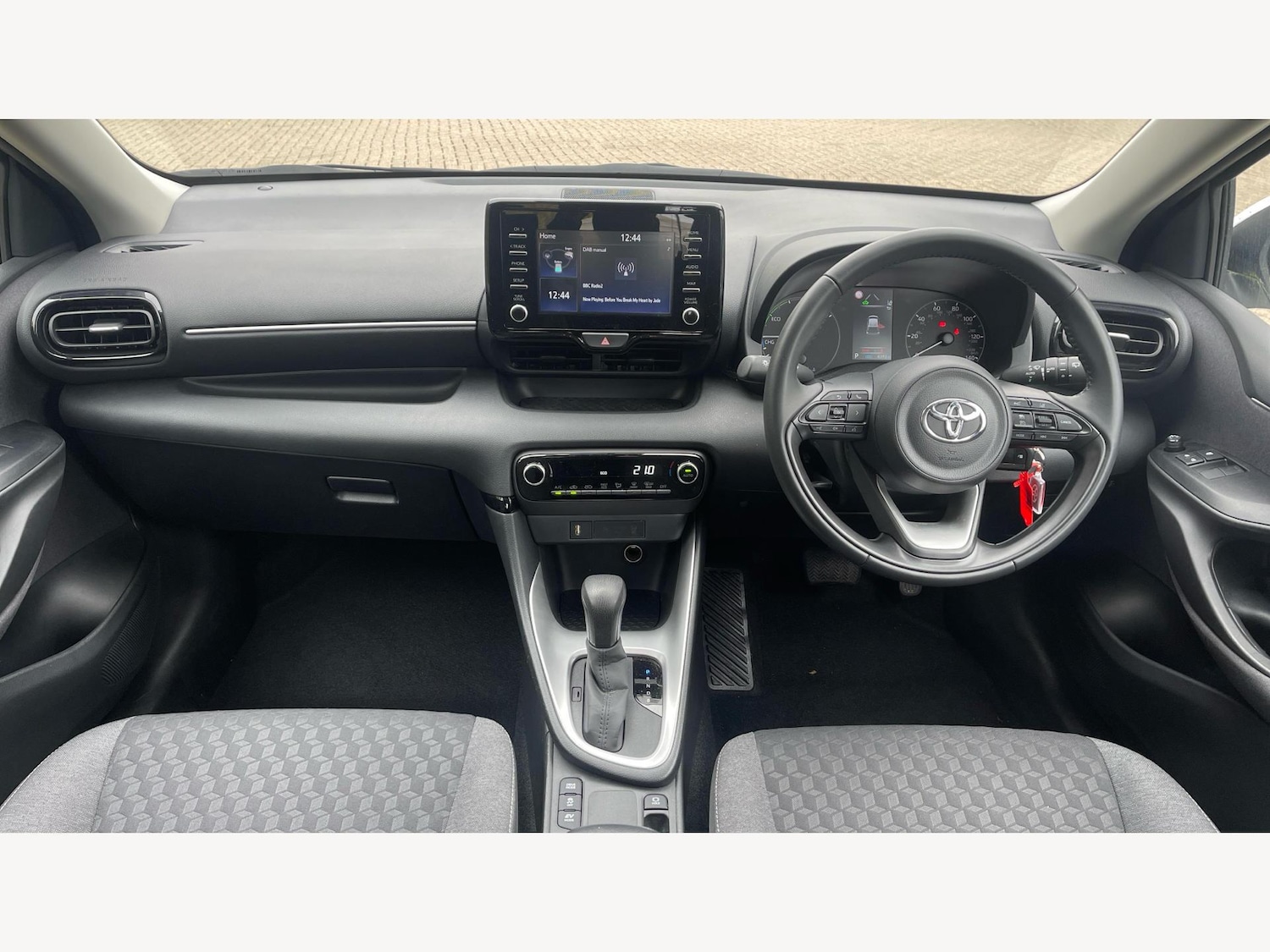 Used Toyota Yaris 2023 for sale - 76620207: Photo 7