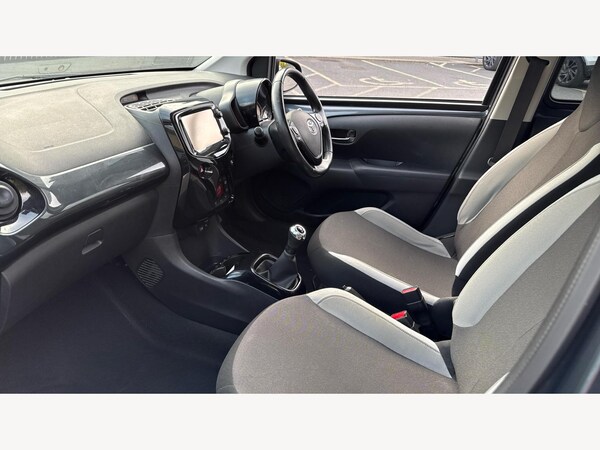 Used Toyota AYGO 2017 for sale - 76188413: Photo 12