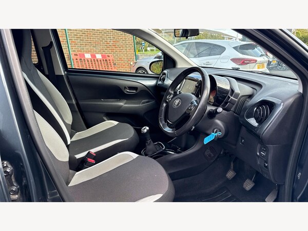 Used Toyota AYGO 2017 for sale - 76188413: Photo 13