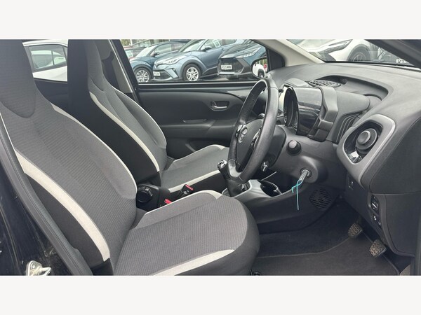 Used Toyota AYGO 2021 for sale - 76200801: Photo 13