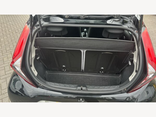 Used Toyota AYGO 2021 for sale - 76200801: Photo 16