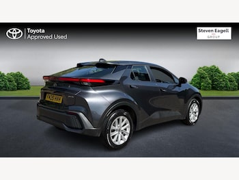 Used Toyota C-HR 2025 for sale - 79440779: Photo