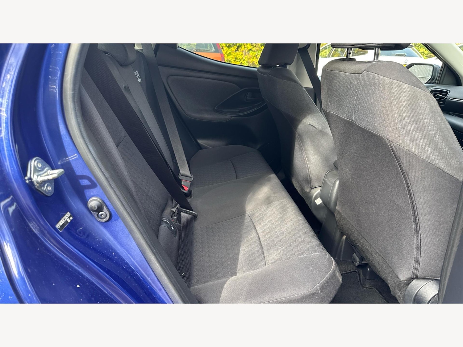 Used Toyota Yaris 2022 for sale - 76432053: Photo 14