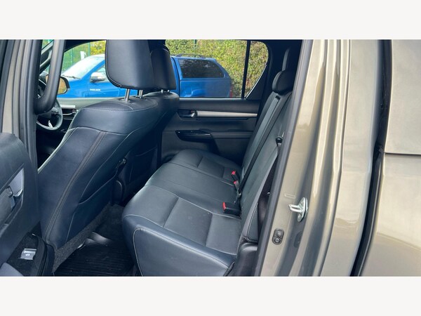 Used Toyota Hilux 2023 for sale - 76072602: Photo 15