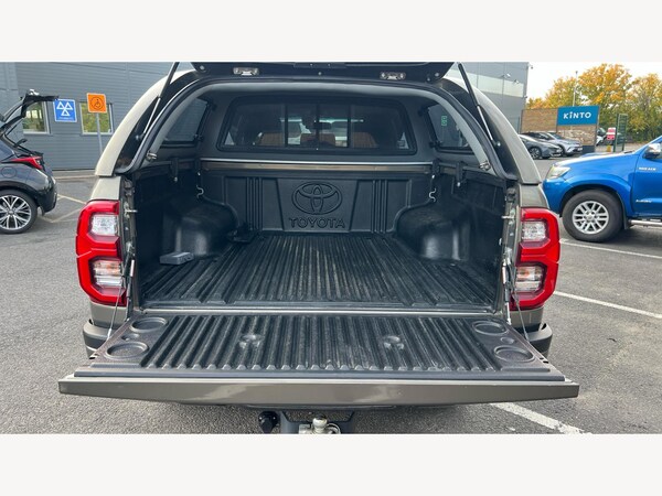 Used Toyota Hilux 2023 for sale - 76072602: Photo 23