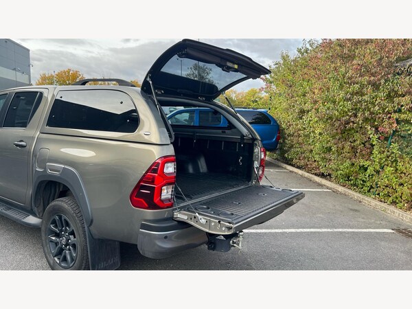 Used Toyota Hilux 2023 for sale - 76072602: Photo 24