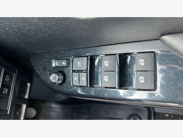 Used Toyota Hilux 2023 for sale - 76072602: Photo 26