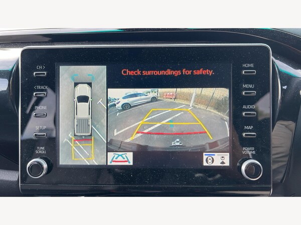 Used Toyota Hilux 2023 for sale - 76072602: Photo 28