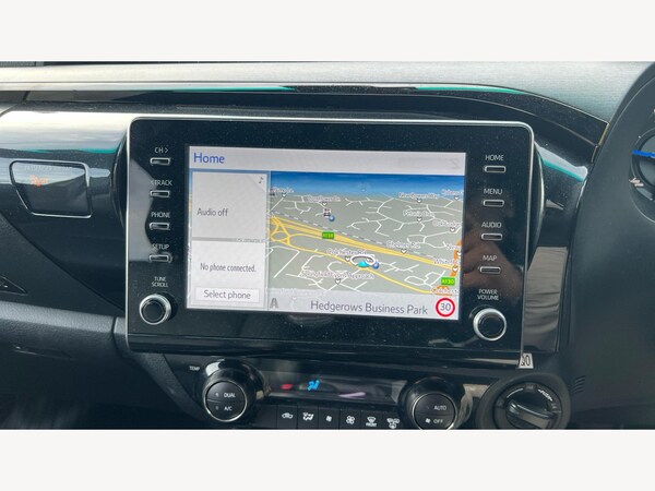 Used Toyota Hilux 2023 for sale - 76072602: Photo 9