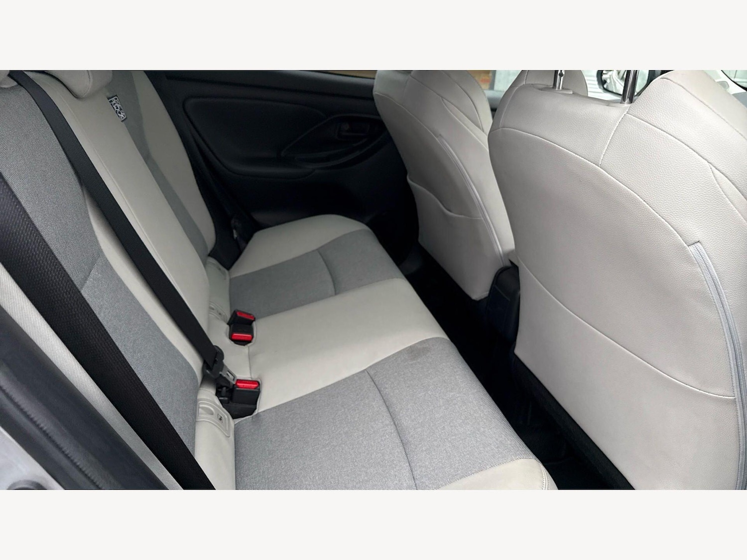 Used Toyota Yaris 2022 for sale - 78184669: Photo 10