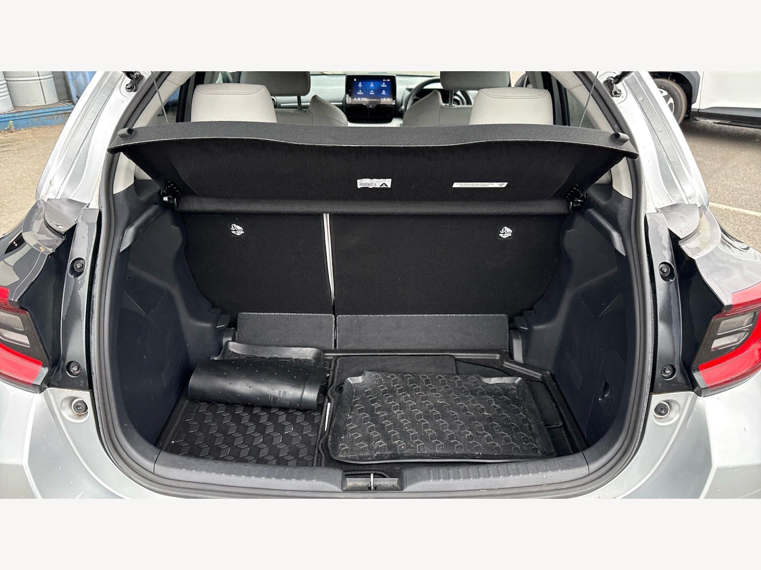 Used Toyota Yaris 2022 for sale - 78184669: Photo 15