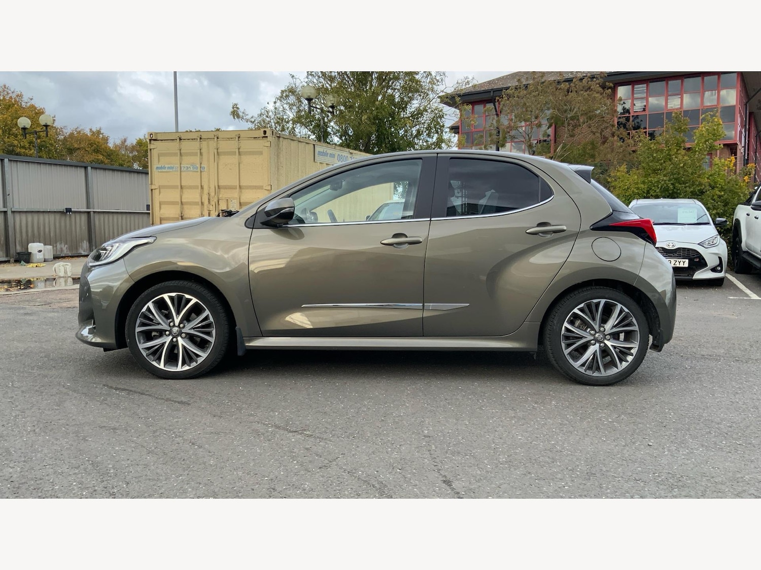 Used Toyota Yaris 2022 for sale - 76122638: Photo 19