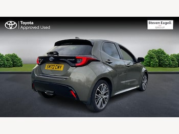 Used Toyota Yaris 2022 for sale - 76122638: Photo 2