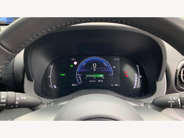 Used Toyota Yaris 2025 for sale - 76270551: Photo 11