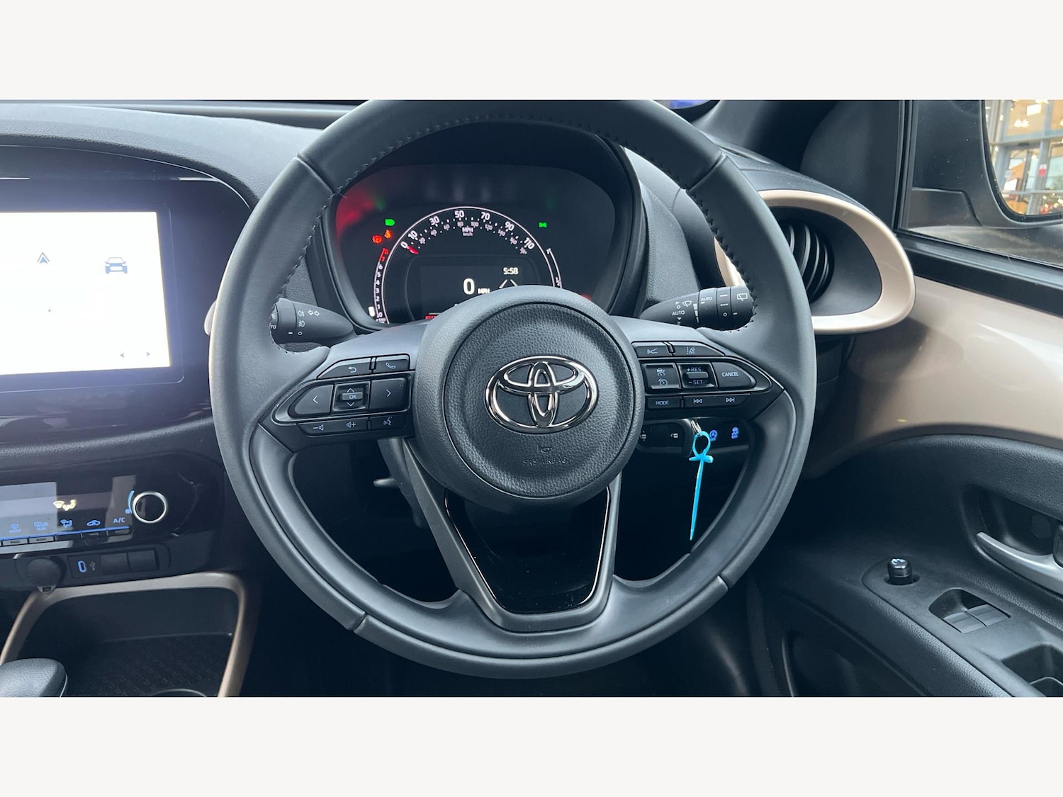 Used Toyota Aygo X 2024 for sale - 76388587: Photo 10