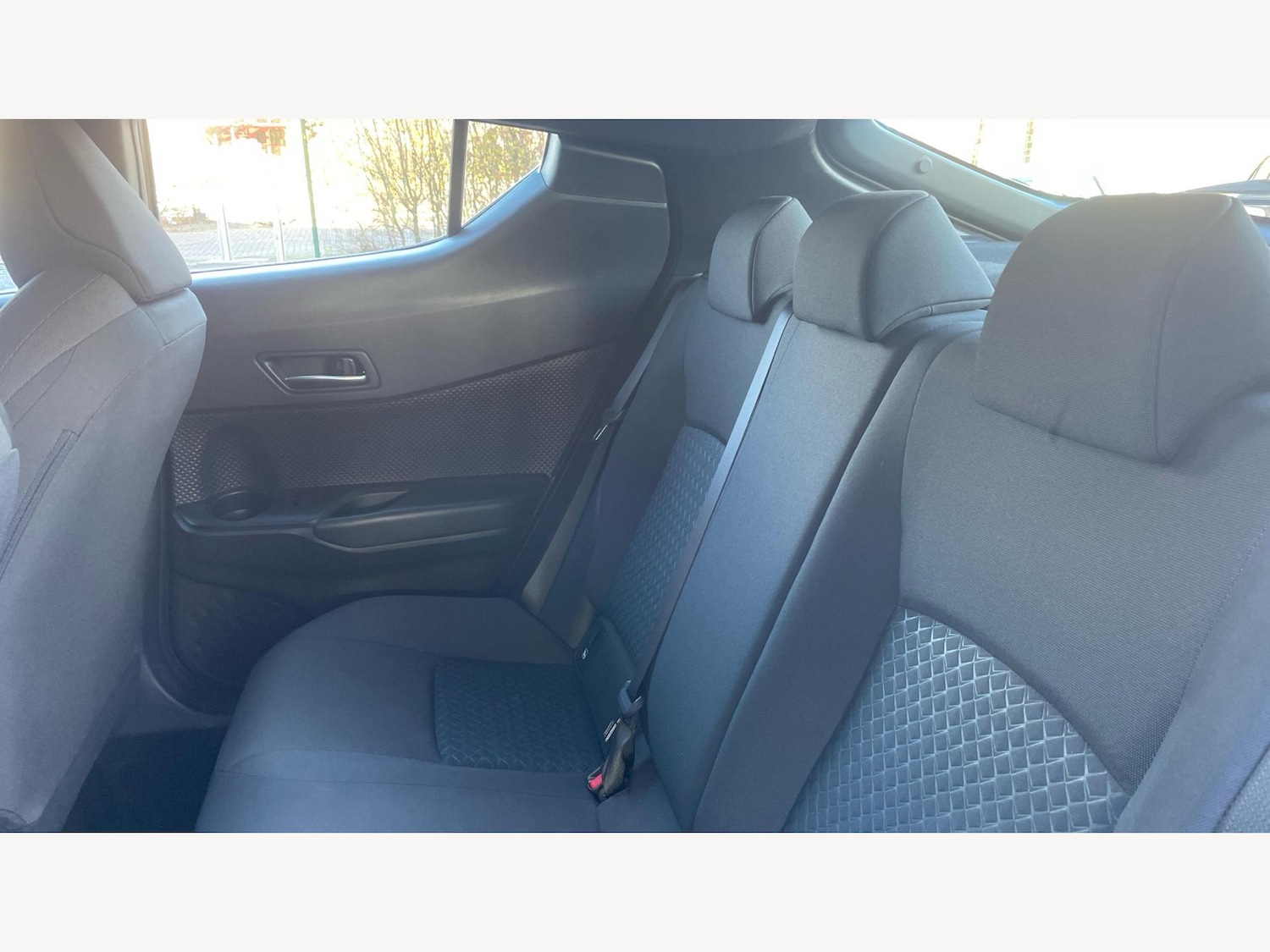 Used Toyota C-HR 2023 for sale - 77314764: Photo 15