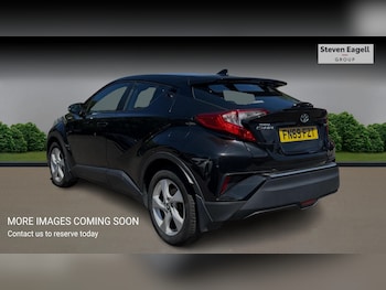 Used Toyota C-HR 2019 for sale - 79132108: Photo