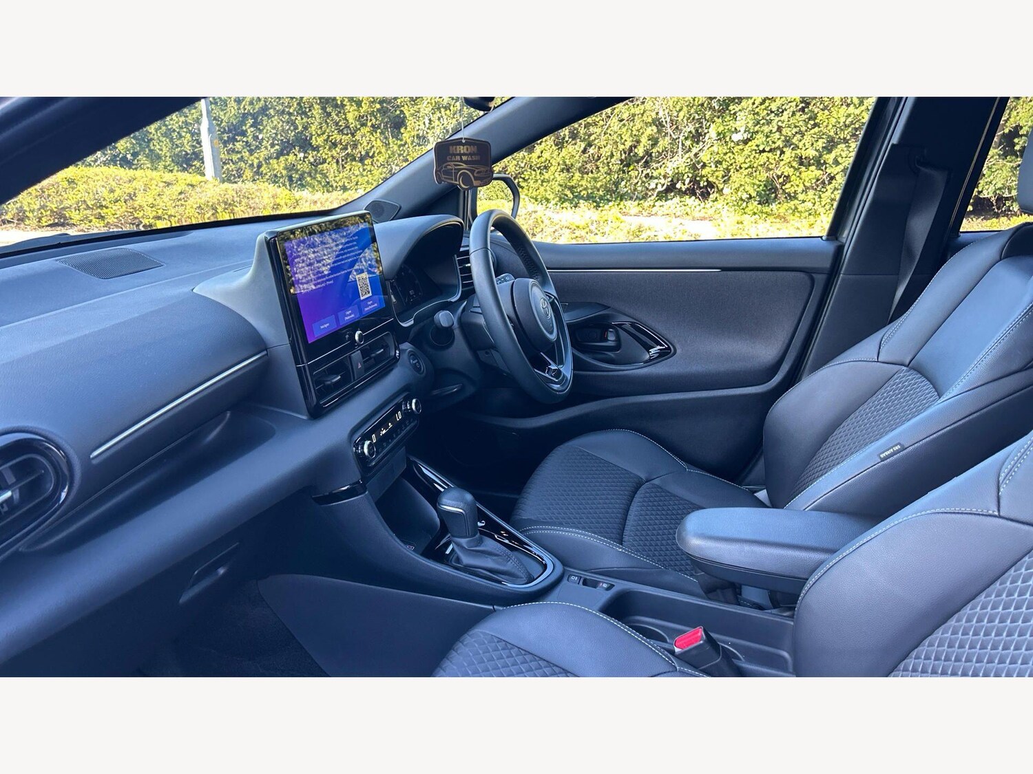 Used Toyota Yaris for sale - 78007619: Photo 12