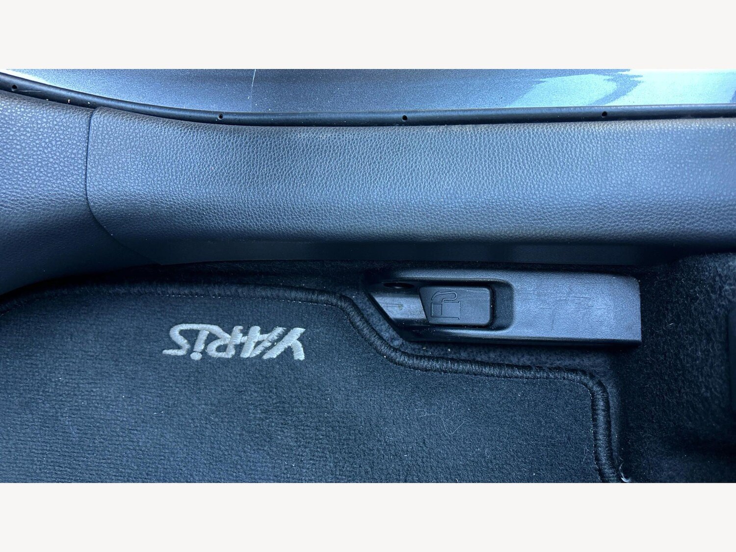 Used Toyota Yaris for sale - 78007619: Photo 27