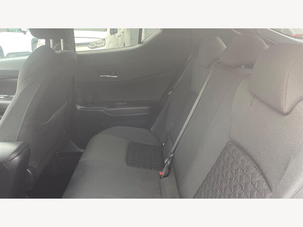 Used Toyota C-HR 2021 for sale - 76259326: Photo 15