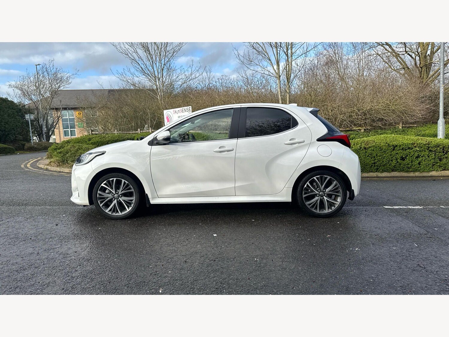 Used Toyota Yaris for sale - 77722907: Photo 19