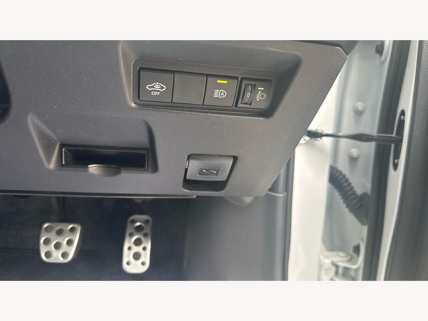 Vehicle 27