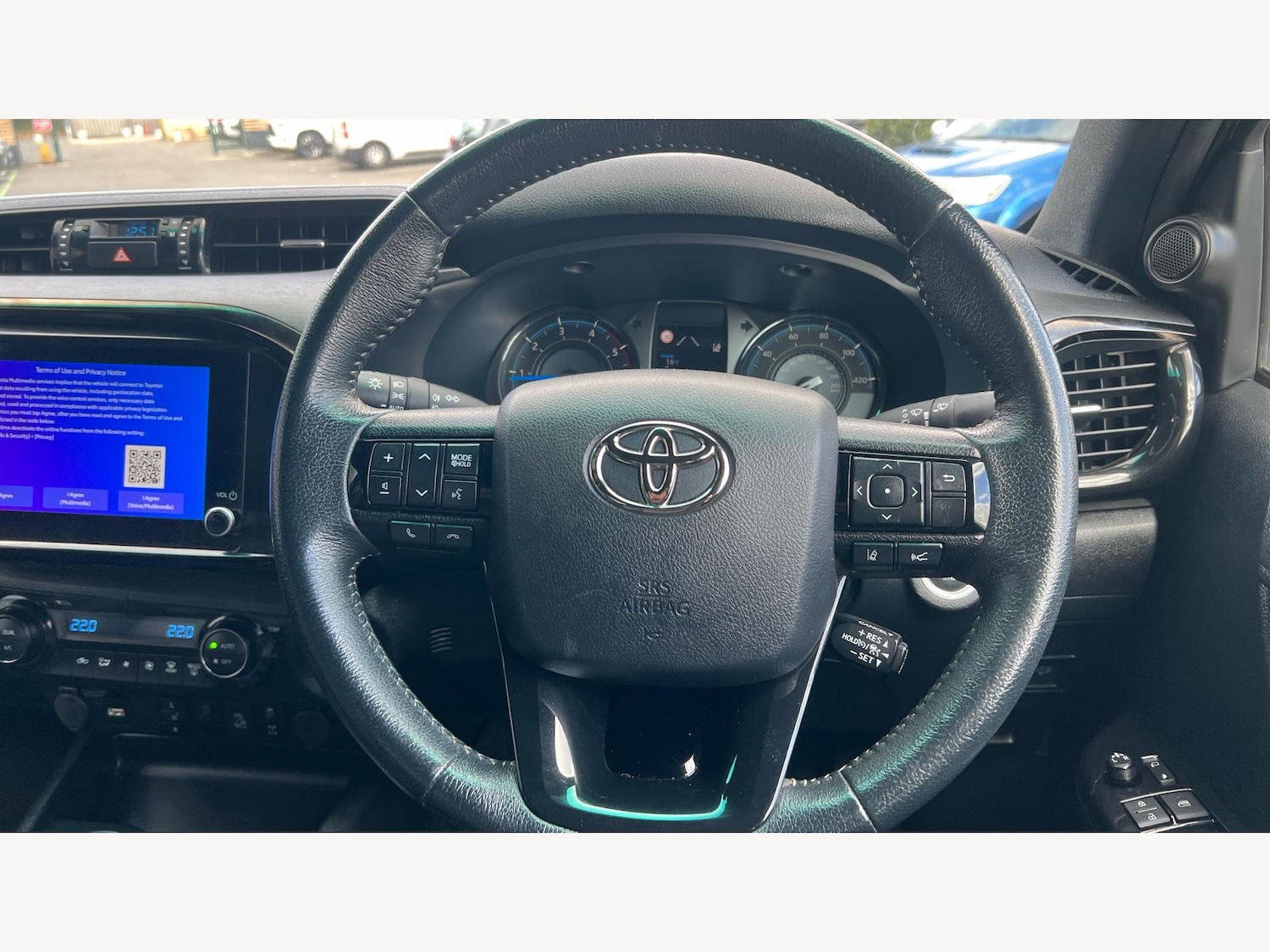 Used Toyota Hilux 2025 for sale - 76260602: Photo 10
