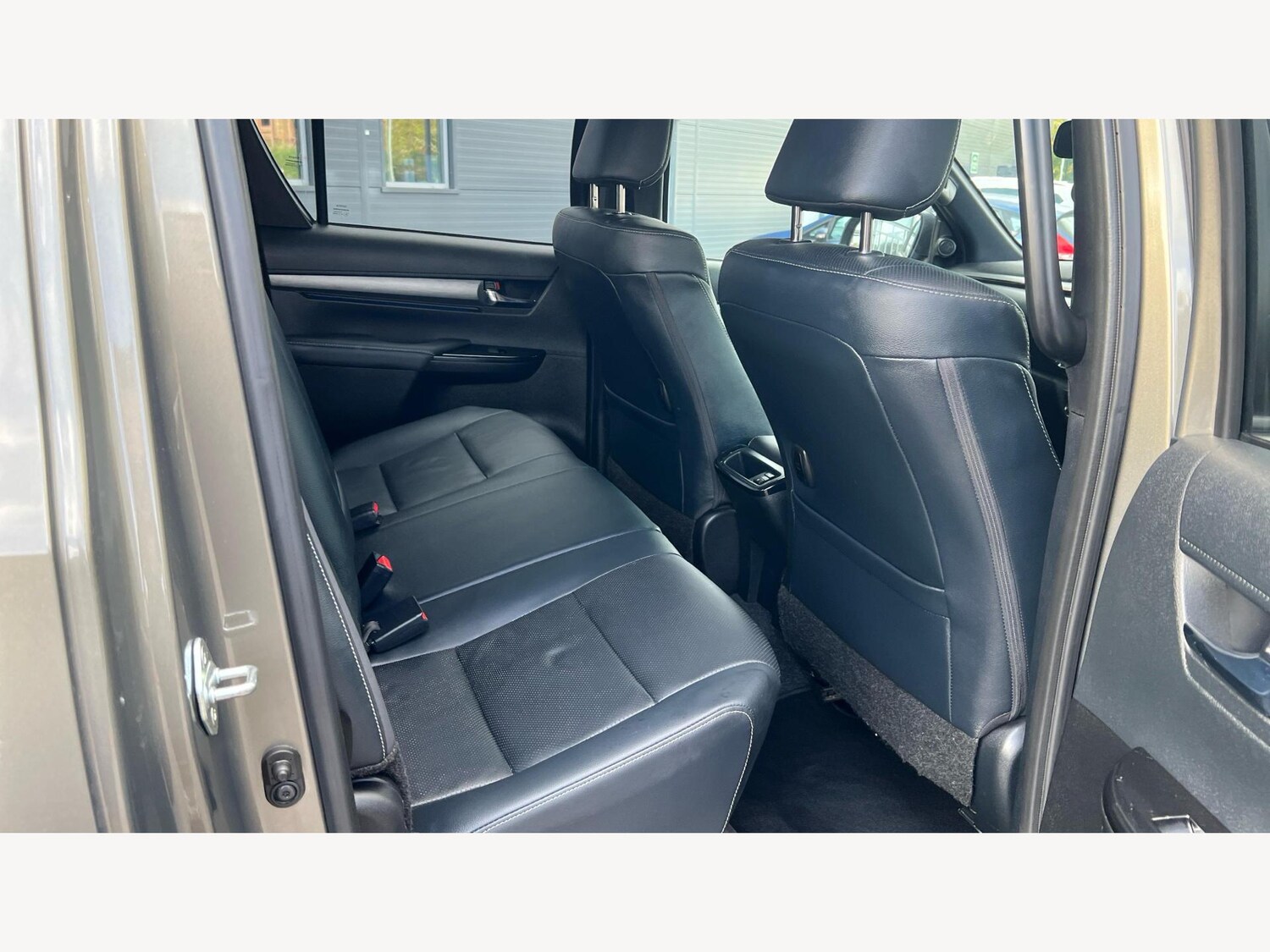 Used Toyota Hilux 2025 for sale - 76260602: Photo 14