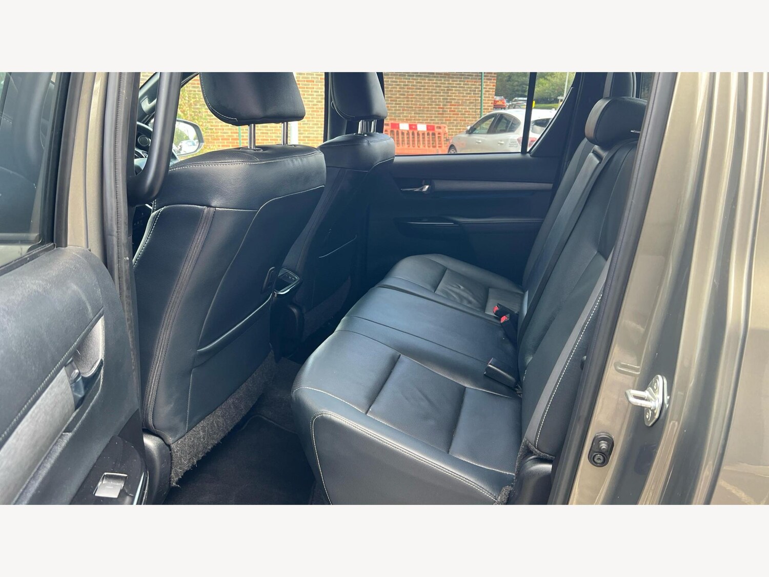 Used Toyota Hilux 2025 for sale - 76260602: Photo 15