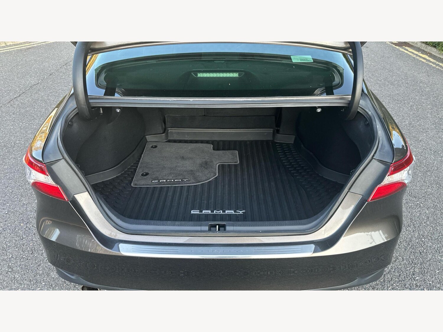 Used Toyota Camry for sale - 76473770: Photo 16