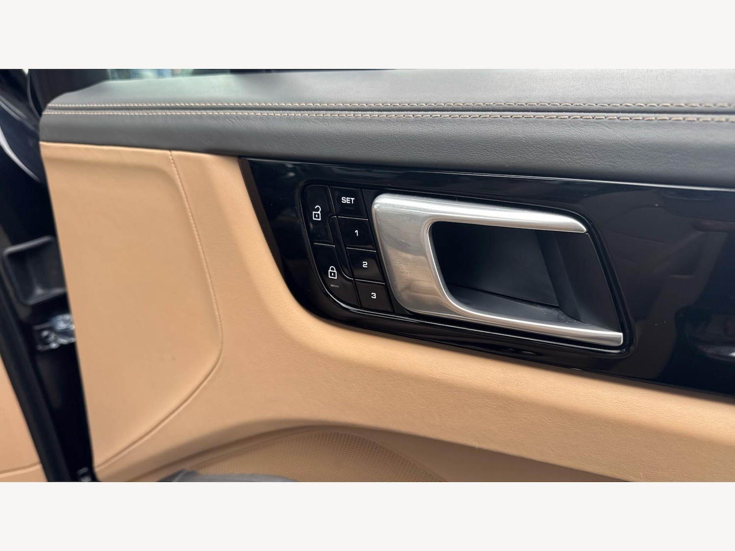 Used Porsche Cayenne 2019 for sale - 78171574: Photo 33