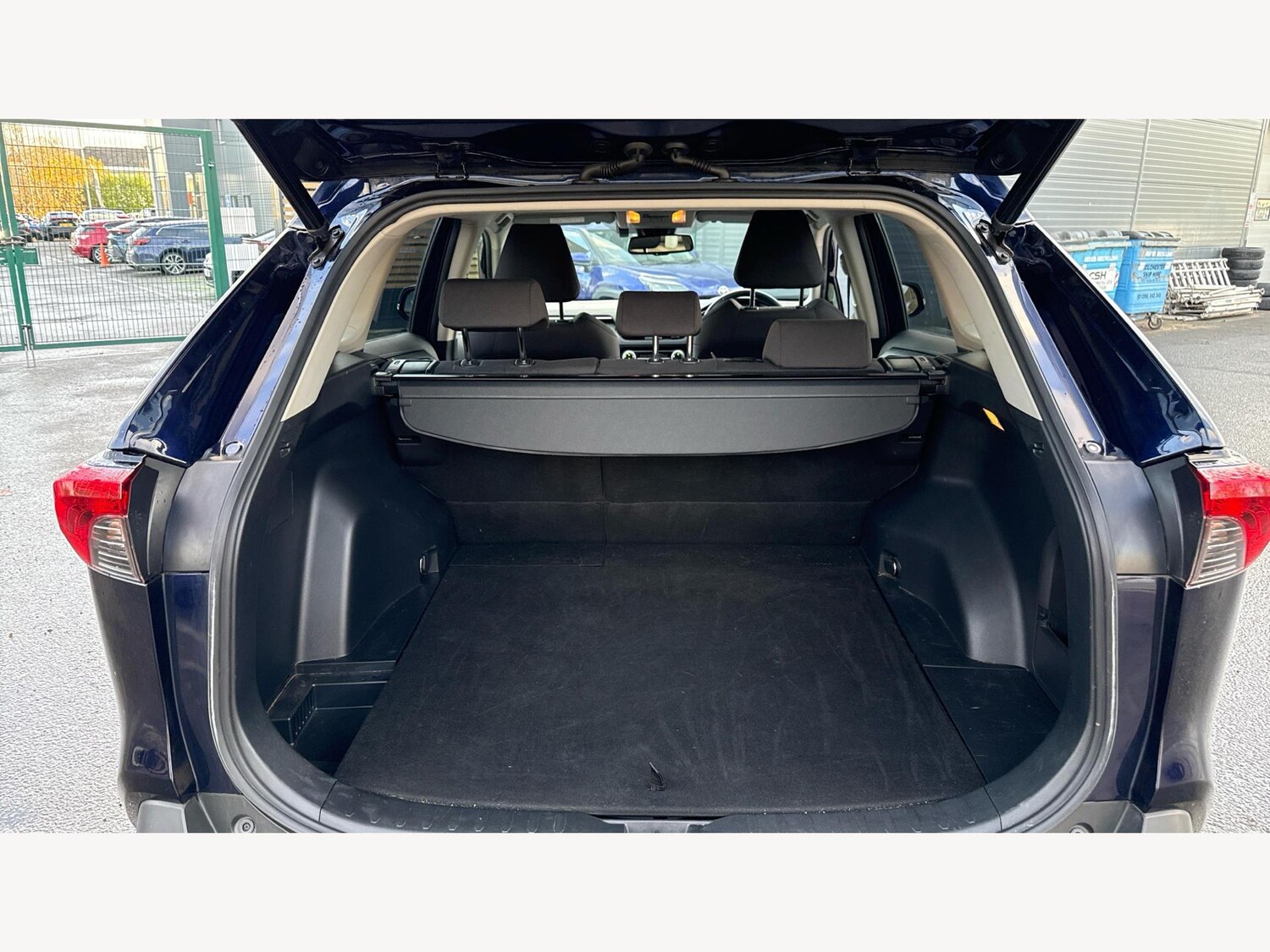 Used Toyota RAV4 2021 for sale - 76898896: Photo 16