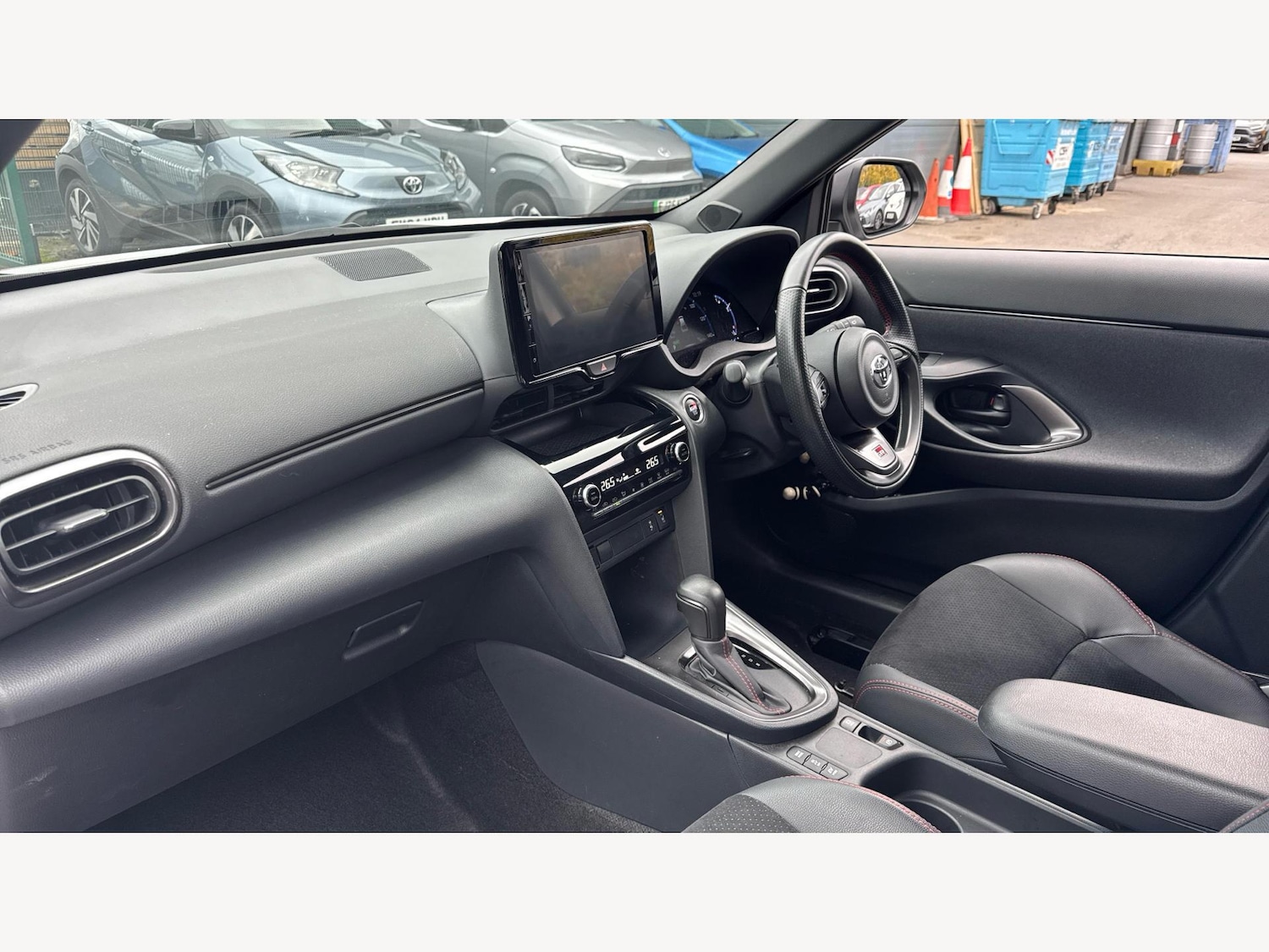 Used Toyota Yaris Cross 2024 for sale - 76283141: Photo 12