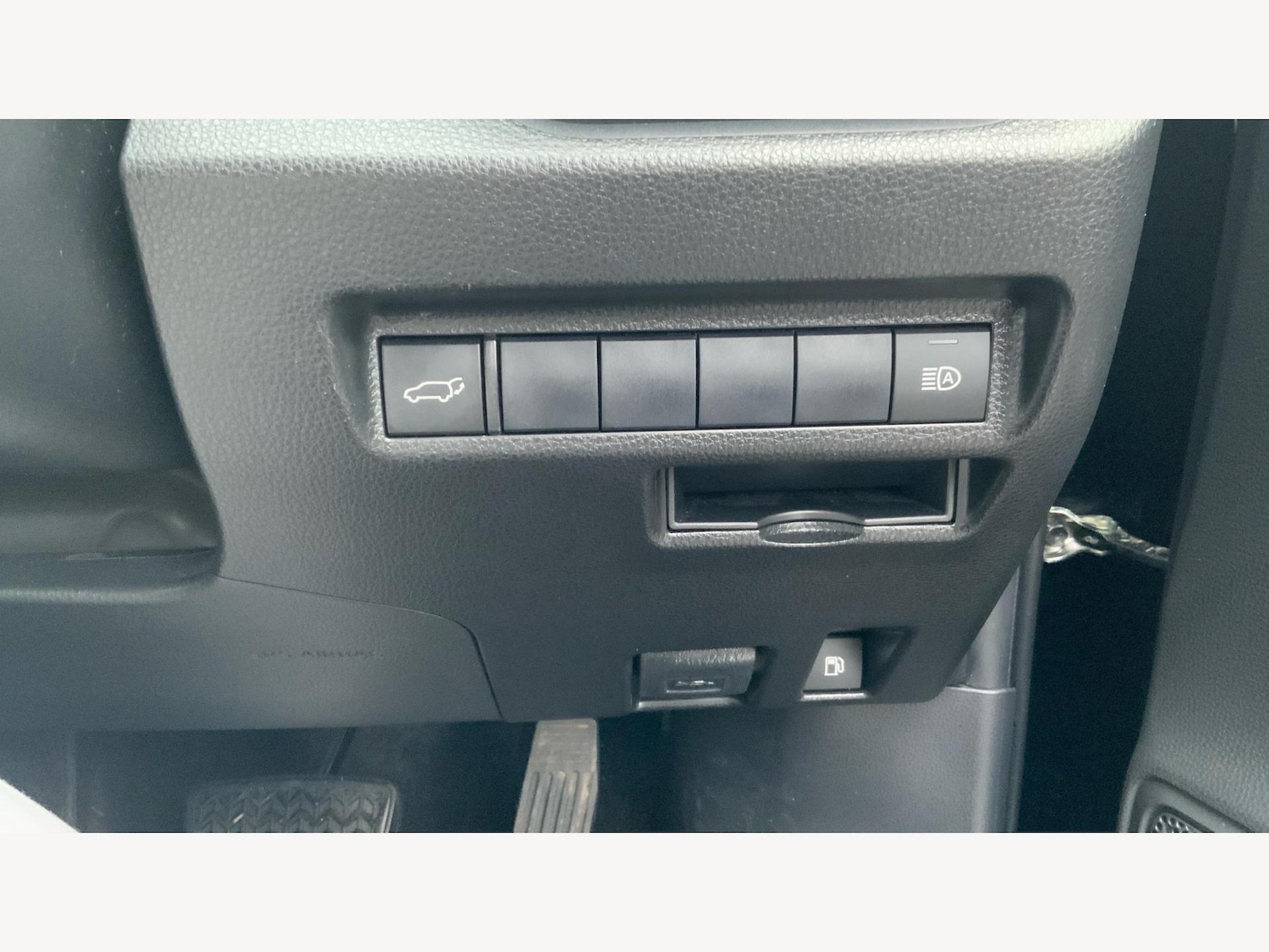 Used Toyota RAV4 2020 for sale - 77066513: Photo 28