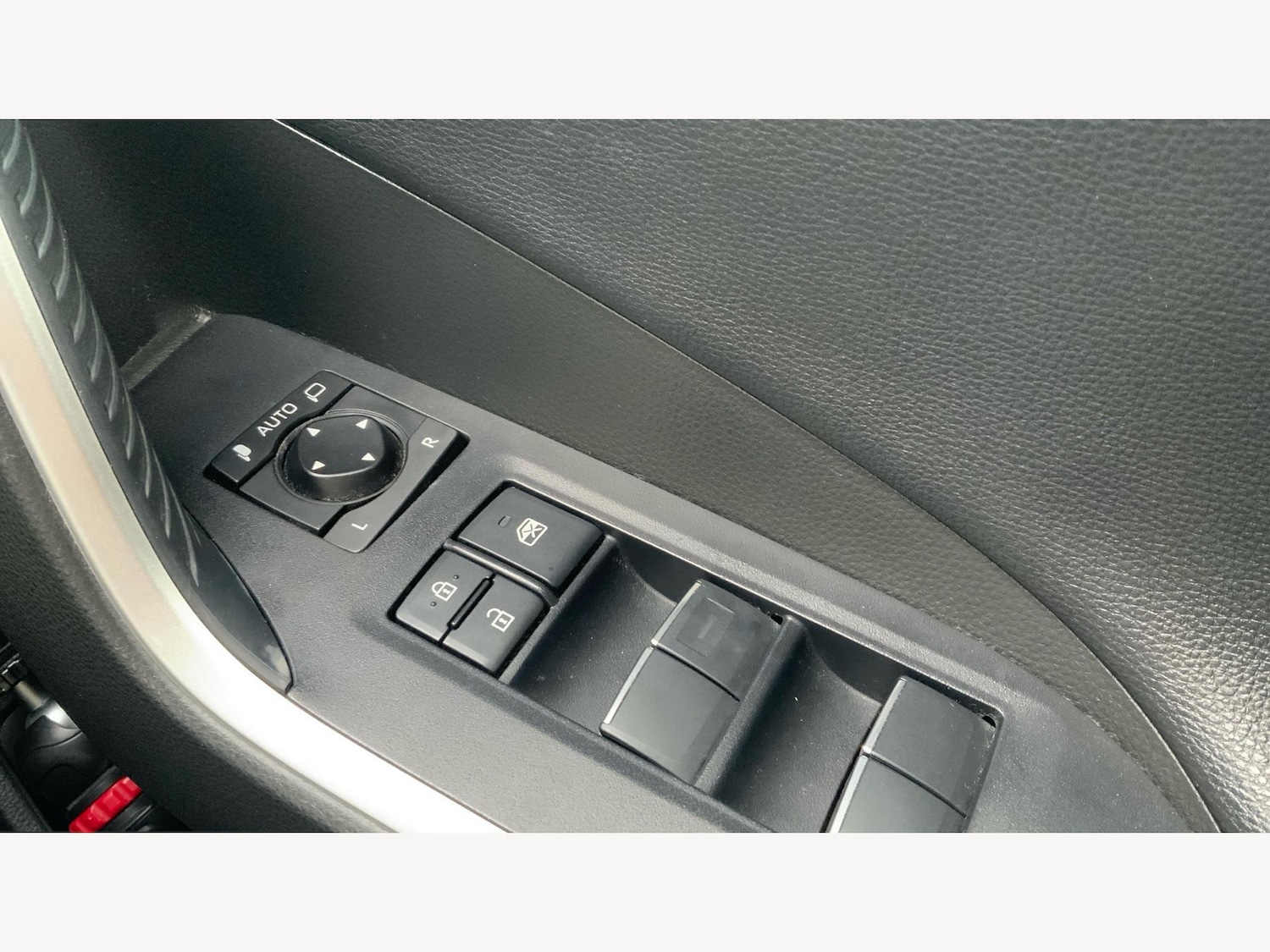 Used Toyota RAV4 2020 for sale - 77066513: Photo 29