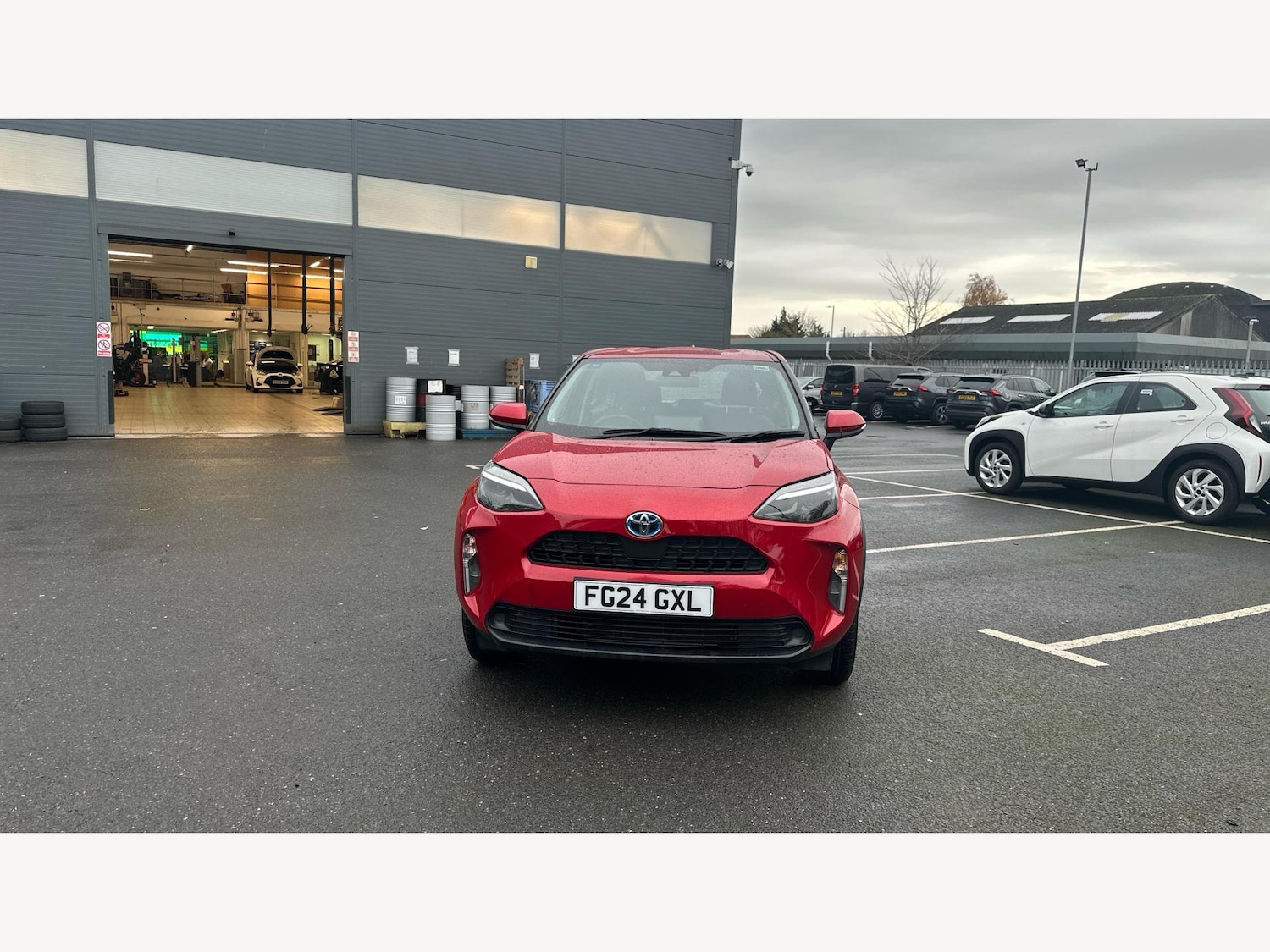 Used Toyota Yaris Cross 2024 for sale - 76899213: Photo 17