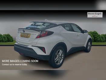Used Toyota C-HR 2023 for sale - 78623059: Photo