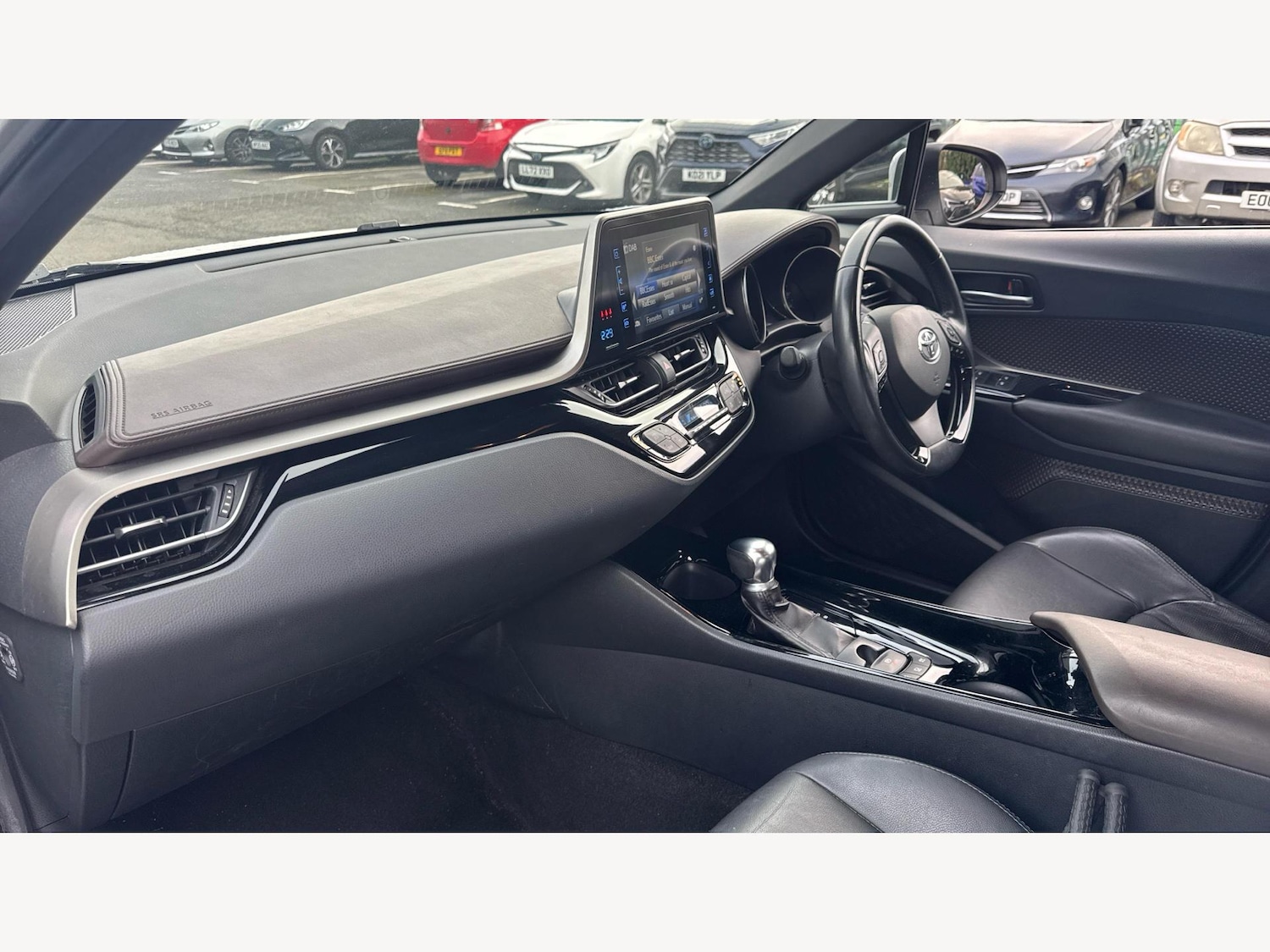 Used Toyota C-HR 2019 for sale - 77175167: Photo 12